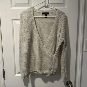 Light grey sweater